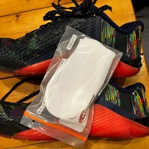 Womens Nike metcon 6- size 9